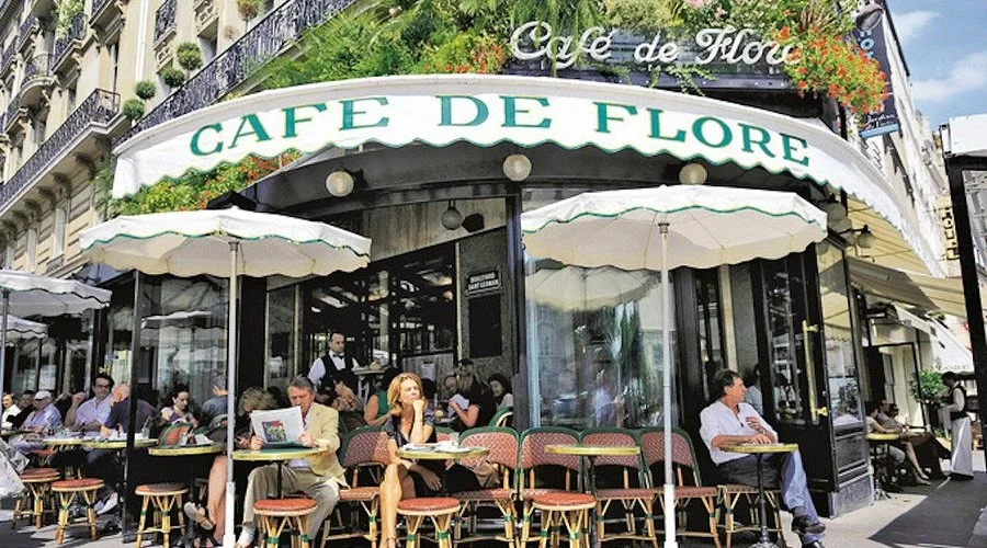 Bối cảnh phim Emily in Paris tại Cafe de Flore