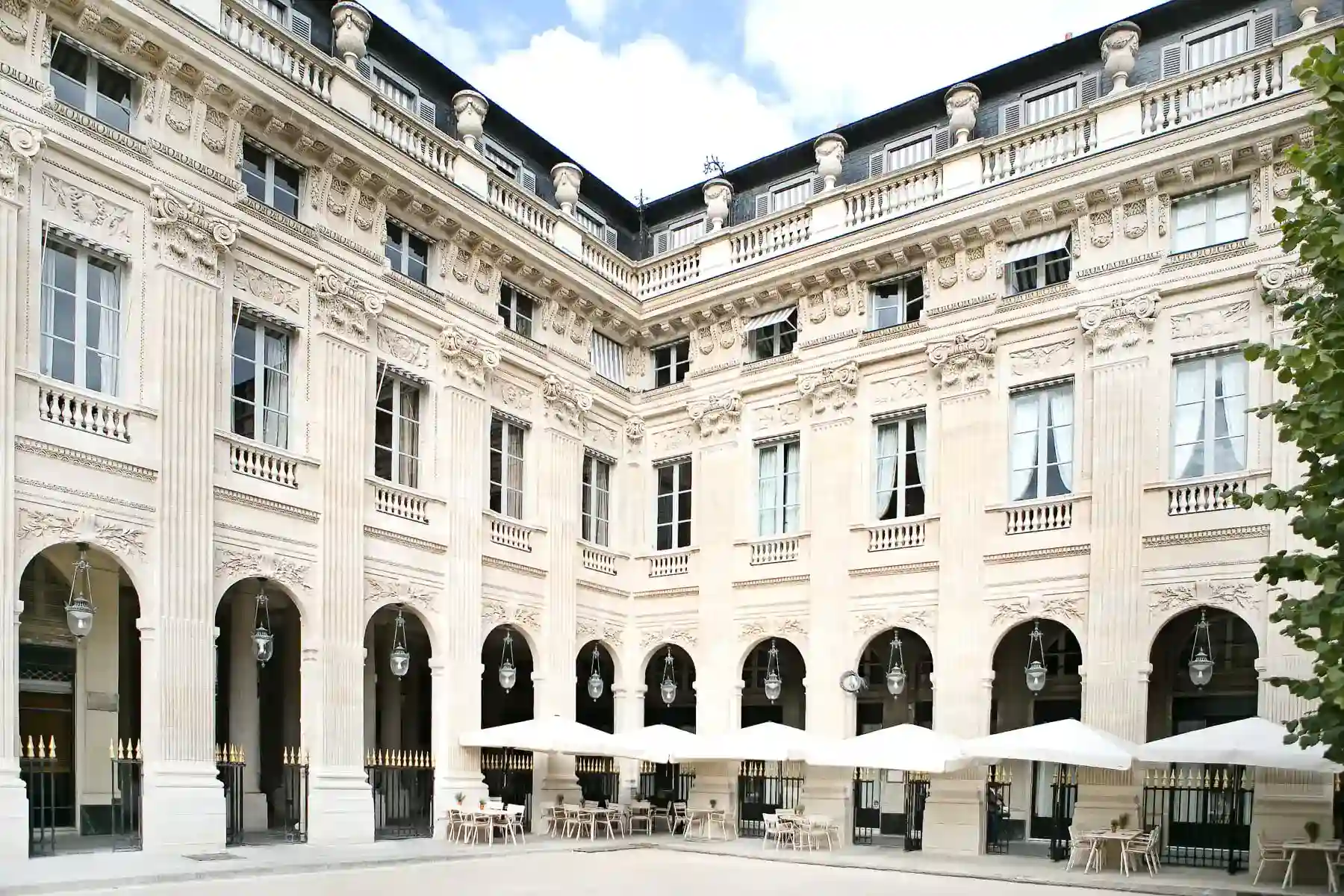 Lịch sử hình thành cung điện Hoàng gia Palais Royal