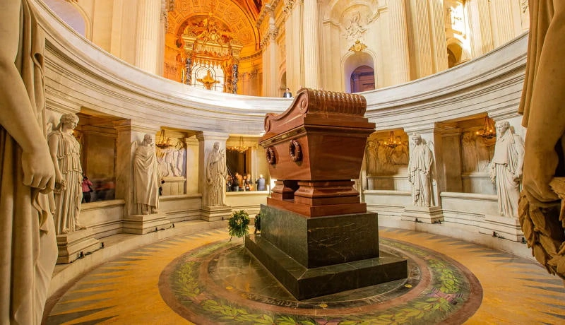 Lăng mộ Hoàng đế Napoleon I tại điện Invalides