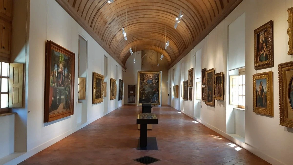 Tham quan bảo tàng Musée des Beaux-Arts de Dijon gần quảng trường Dijon